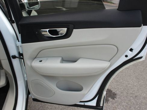 Used 2019 Volvo XC60 T5 Inscription w/ Protection Package Premier AWD/4WD image 25