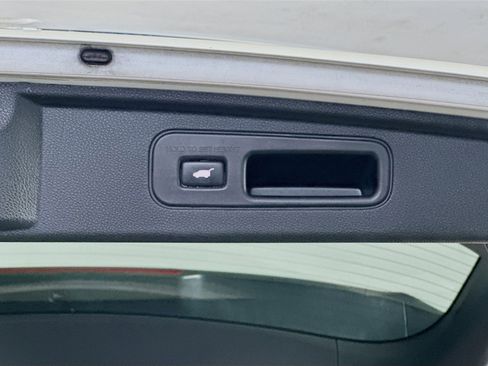 Used 2019 Honda Odyssey EX-L image 32