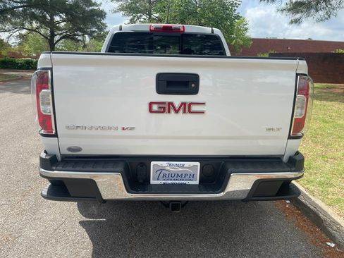 Used 2018 GMC Canyon SLT w/ Driver Alert Package image 4