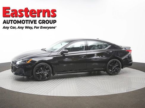 Used 2023 Nissan Altima 2.5 SR w/ SR Premium Package FWD image 59