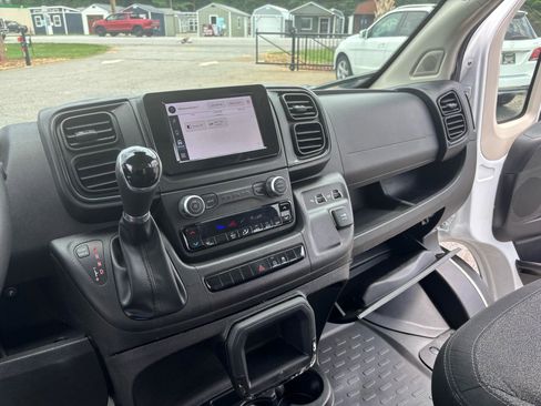 Used 2022 RAM ProMaster 2500 FWD image 42