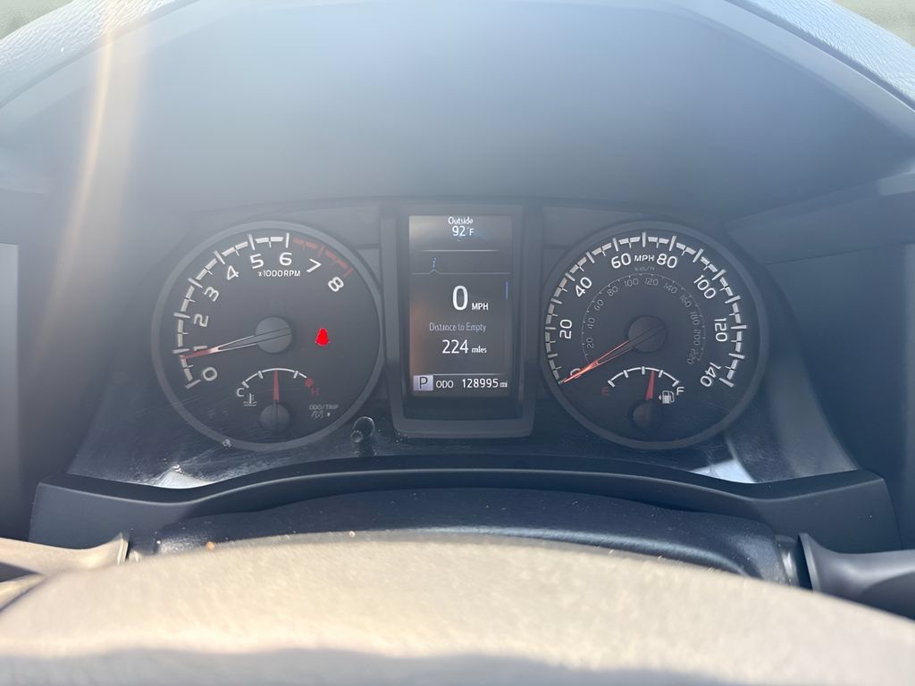Used 2022 Toyota Tacoma SR AWD/4WD image 16