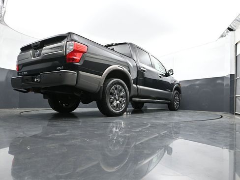 Used 2017 Nissan Titan Platinum Reserve AWD/4WD image 31