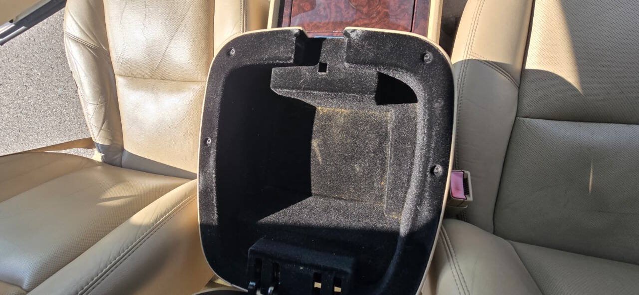 Used 2009 Cadillac Escalade ESV AWD image 42