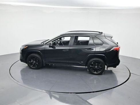 Used 2022 Toyota RAV4 SE image 42