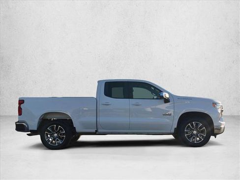 Used 2022 Chevrolet Silverado 1500 LT RWD image 4