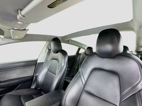 Used 2020 Tesla Model 3 Long Range AWD/4WD image 23