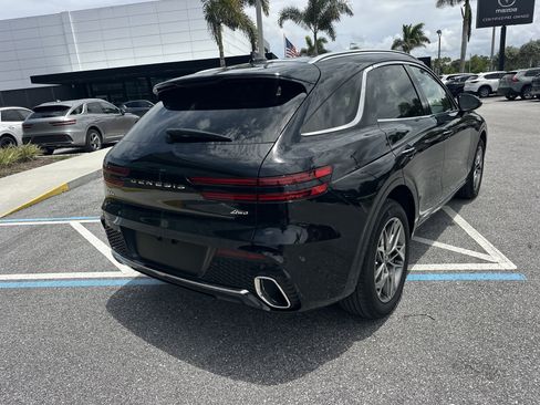 Certified 2025 Genesis GV70 2.5T w/ Select Package AWD/4WD image 7