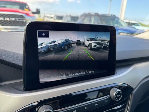 Used 2022 Ford Escape SE image 22