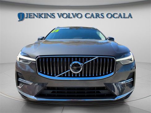 Certified 2023 Volvo XC60 B5 Ultimate w/ Protection Package Premier image 8