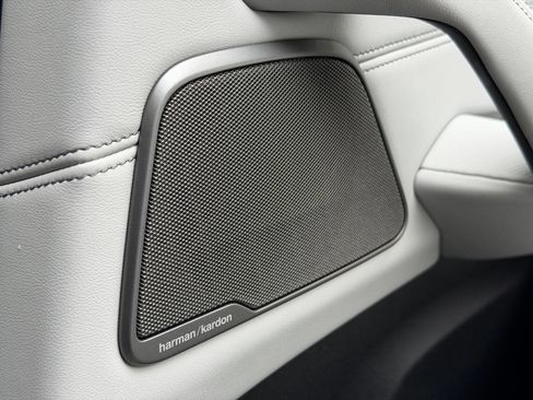 Used 2018 BMW M5 w/ Executive Package image 33