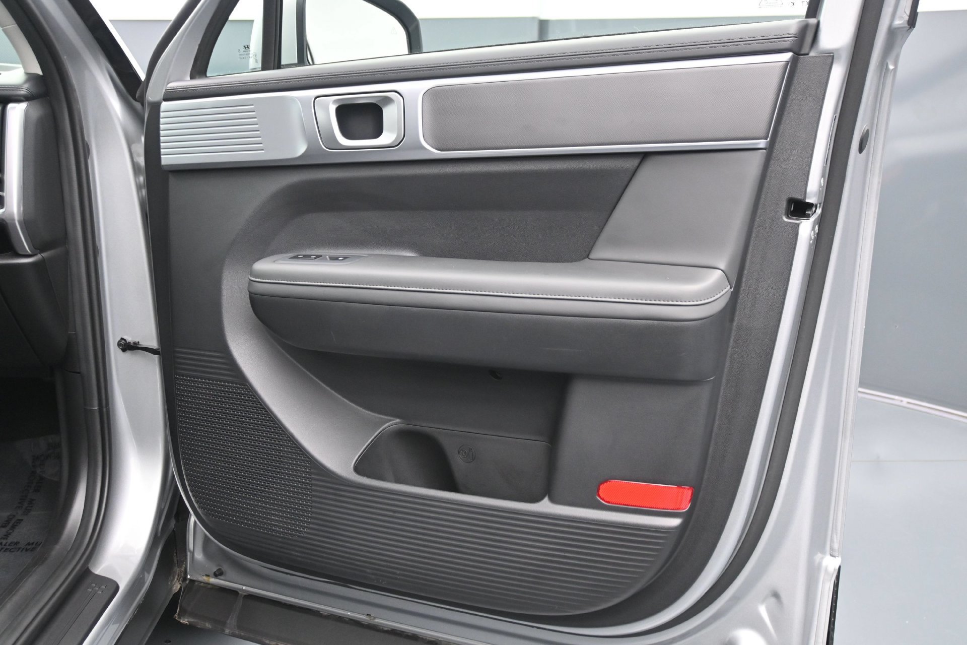 Certified 2026 Hyundai Santa Fe SEL AWD/4WD image 12