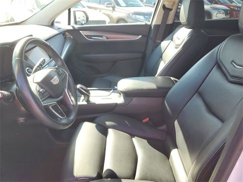 Used 2017 Cadillac XT5 Luxury image 20