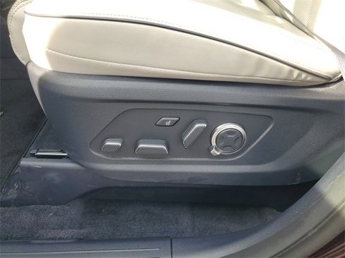 Used 2024 Hyundai Palisade Calligraphy image 16