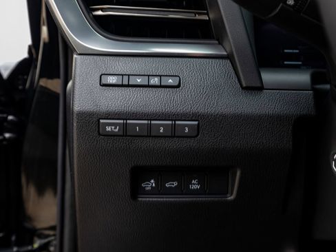 Used 2024 Lexus GX 550 w/ Accessory Package (31) AWD/4WD image 22