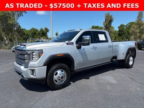 Used 2023 GMC Sierra 3500 Denali w/ Denali Ultimate Package AWD/4WD image 3