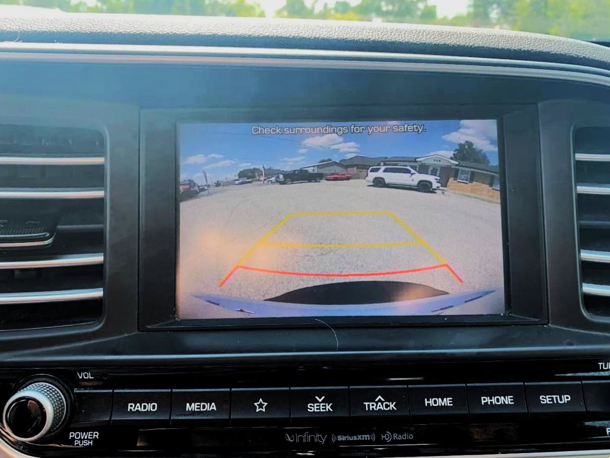 Used 2020 Hyundai Elantra Sedan FWD image 19