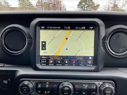 Certified 2023 Jeep Wrangler Sahara image 13