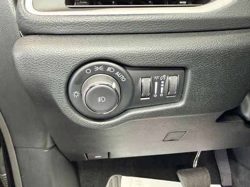 New 2026 Chrysler Pacifica Select w/ S Appearance Package AWD/4WD image 19