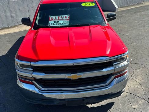 Used 2018 Chevrolet Silverado 1500 LT w/ Trailering Package image 3