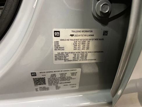 Used 2024 Chevrolet Silverado 3500 LT w/ Z71 Sport Edition image 28