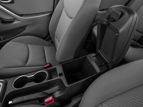 Used 2016 Hyundai Elantra SE FWD image 12