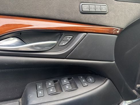 Used 2018 Cadillac Escalade Premium Luxury w/ LPO, Radiant Package image 10