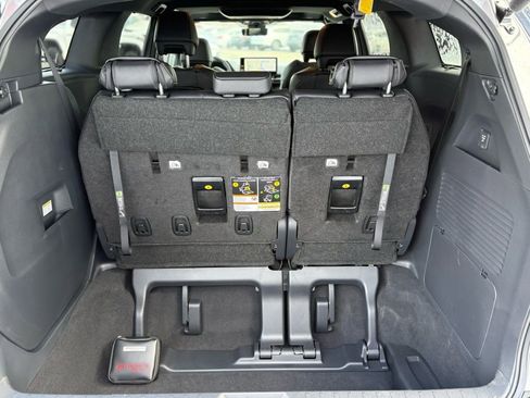 New 2026 Toyota Sienna Limited image 17