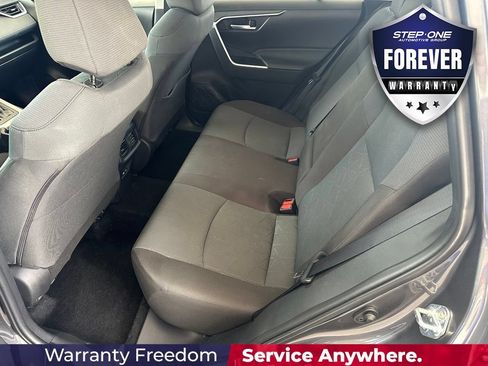 Used 2025 Toyota RAV4 XLE FWD image 29