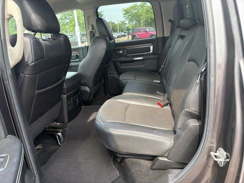 Used 2014 RAM 1500 Laramie w/ Convenience Group AWD/4WD image 7