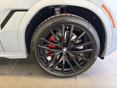 Used 2026 BMW X6 xDrive40i w/ Executive Package image 13