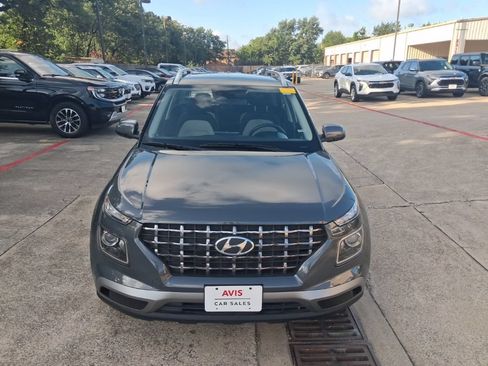 Used 2025 Hyundai Venue SEL FWD image 5