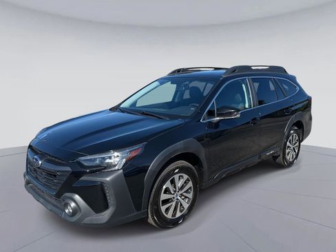 Used 2024 Subaru Outback Premium image 8