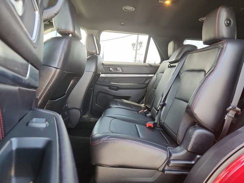 Certified 2018 Ford Explorer Sport AWD/4WD image 6