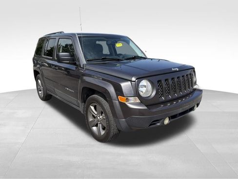 Used 2015 Jeep Patriot High Altitude FWD image 3