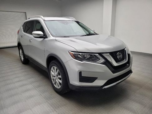 Used 2019 Nissan Rogue SV AWD/4WD image 13