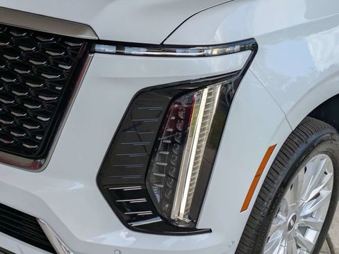 Certified 2026 Cadillac Escalade 4WD image 9