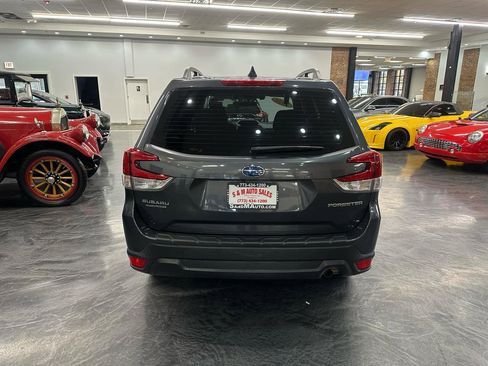 Used 2021 Subaru Forester AWD/4WD image 6