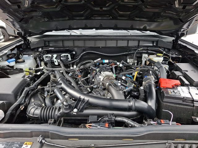 Used 2025 Ford Bronco Heritage Edition AWD/4WD image 34