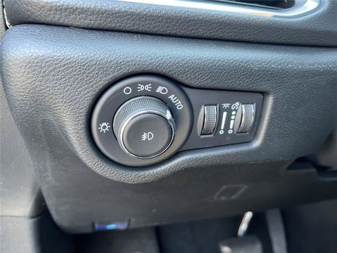 New 2026 Chrysler Pacifica Limited w/ S Appearance Package image 38