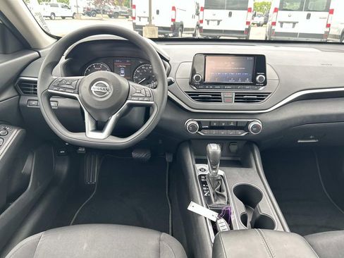 Used 2021 Nissan Altima 2.5 S FWD image 15