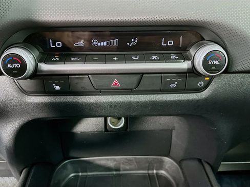 Used 2025 MAZDA CX-50 AWD 2.5 S w/ Premium Package image 22