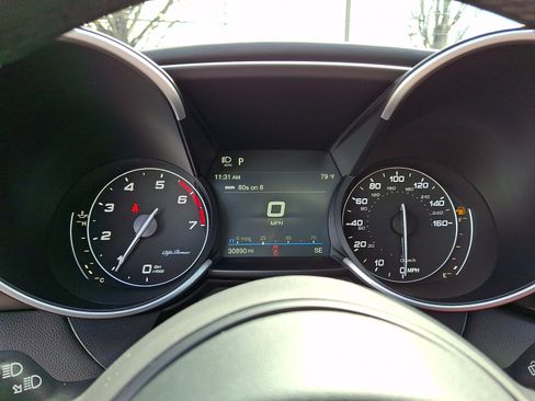 Used 2023 Alfa Romeo Giulia Veloce AWD/4WD image 23