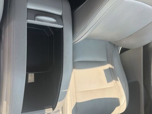 Used 2018 Toyota Highlander Limited AWD/4WD image 40
