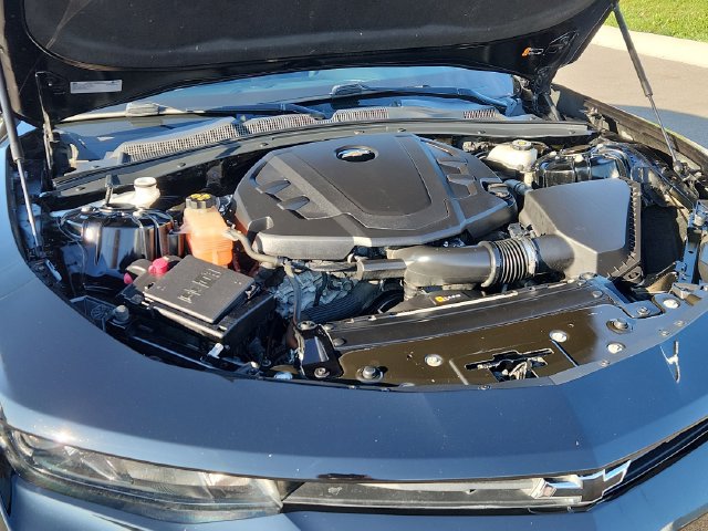 Used 2018 Chevrolet Camaro LT RWD image 15
