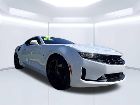 Used 2021 Chevrolet Camaro LT w/ RS Package RWD image 3