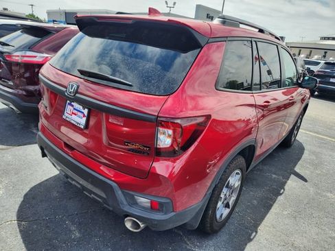 Used 2023 Honda Passport TrailSport image 3