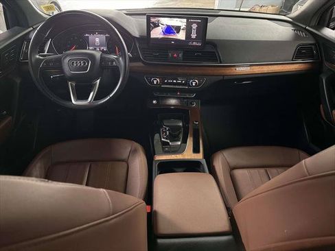 Used 2023 Audi Q5 2.0T Premium w/ Convenience Package AWD/4WD image 16