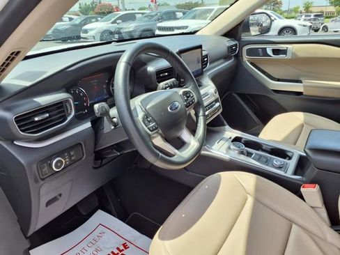 Used 2023 Ford Explorer XLT w/ Equipment Group 202A image 14