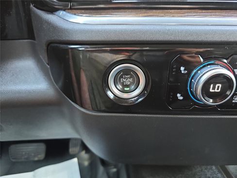 Used 2023 GMC Sierra 1500 Elevation image 26